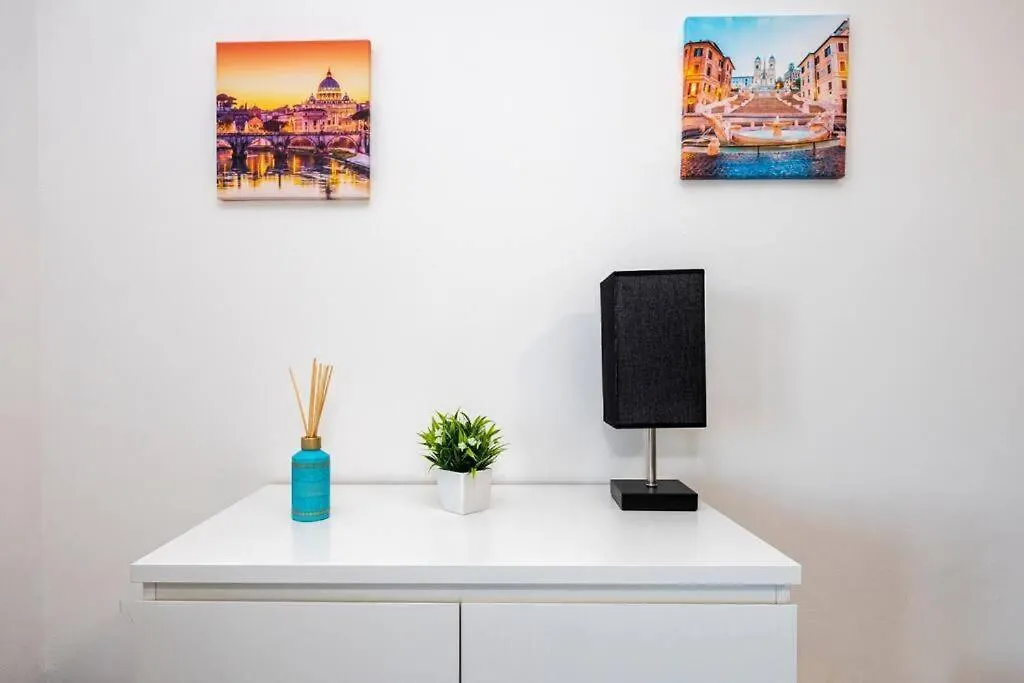 Apartment Roma Relax 1 Con Wifi-Ac-Netflix 0*, Rome